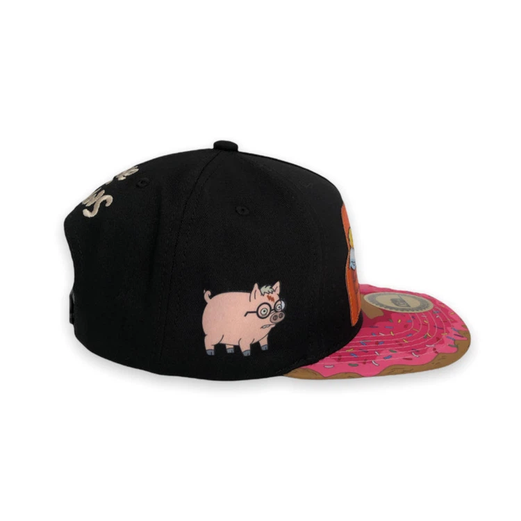 adjustable-snapback-hat-print-buckle-detail adjustable-snapback-hat-print-buckle-detail
